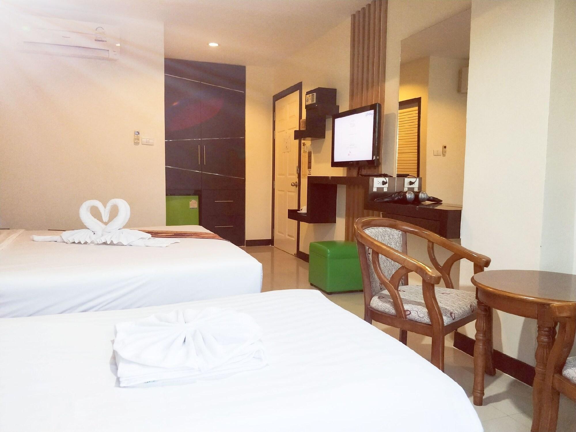 Pimrada Hotel Patong Esterno foto