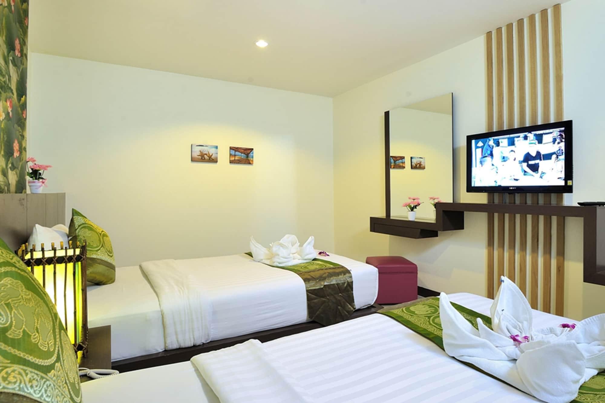 Pimrada Hotel Patong Esterno foto