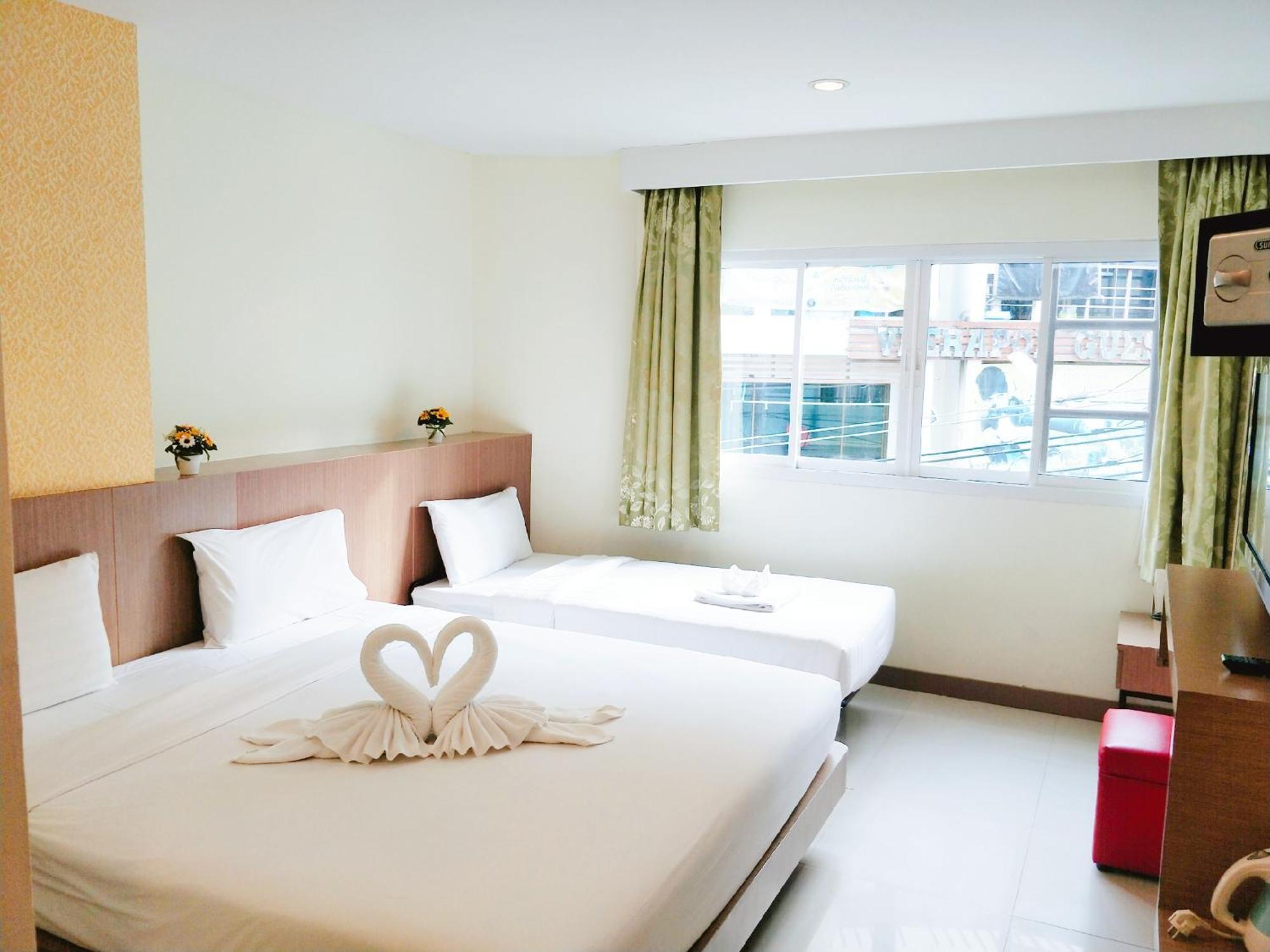 Pimrada Hotel Patong Esterno foto