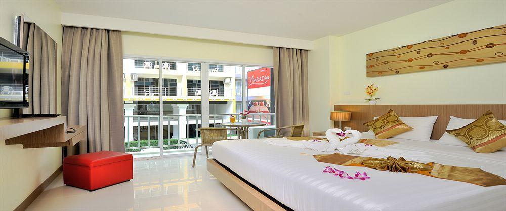 Pimrada Hotel Patong Esterno foto