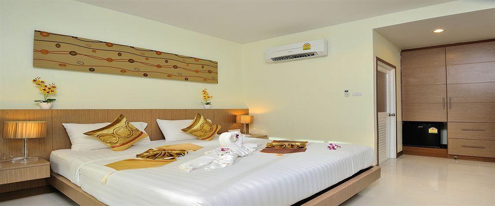 Pimrada Hotel Patong Esterno foto
