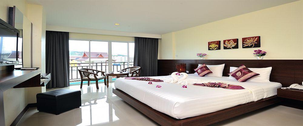 Pimrada Hotel Patong Esterno foto